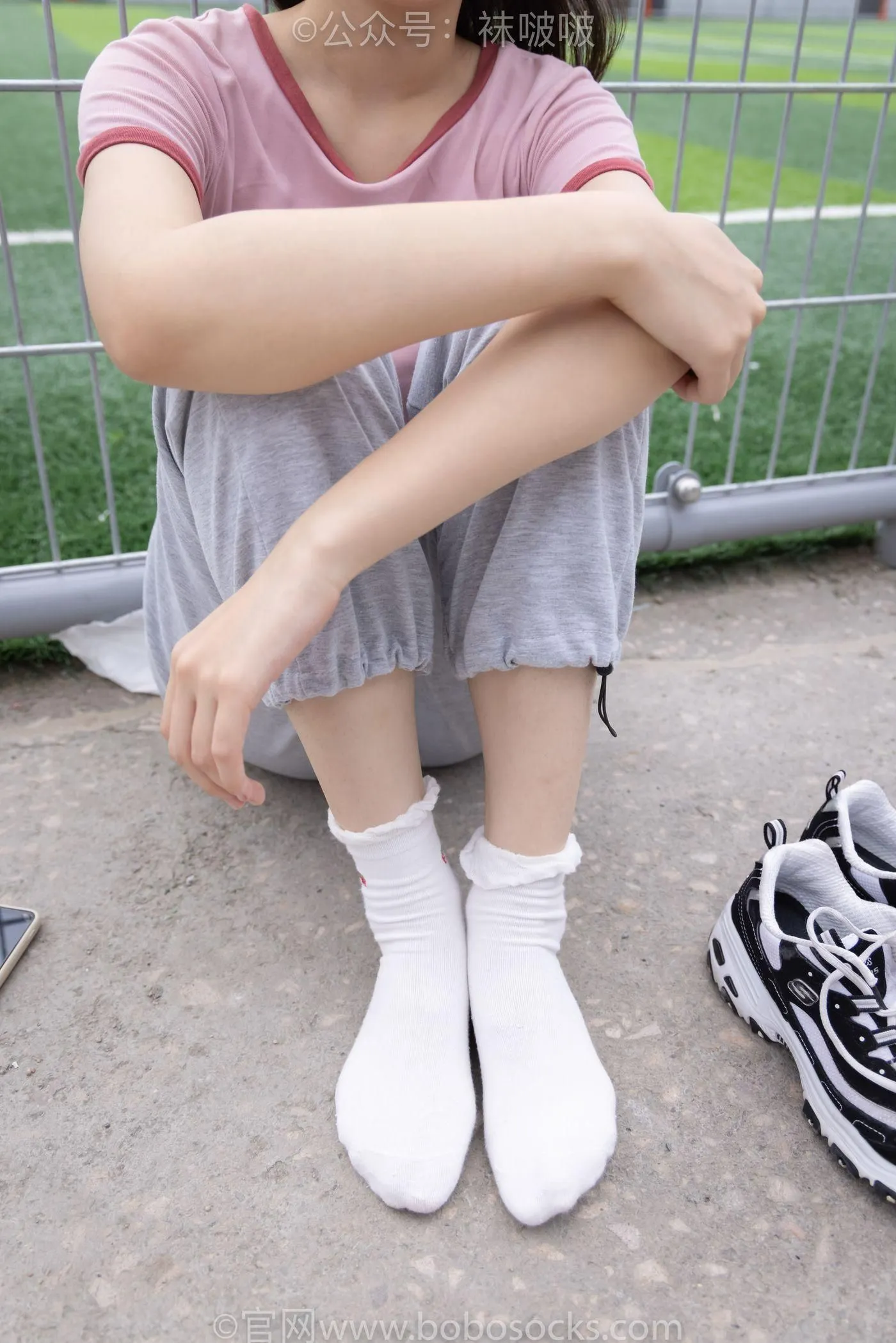 [BoBoSocks袜啵啵]NO.016 熊熊-斯凯奇运动鞋、棉袜（踩脏）、裸足 [147P]插图9